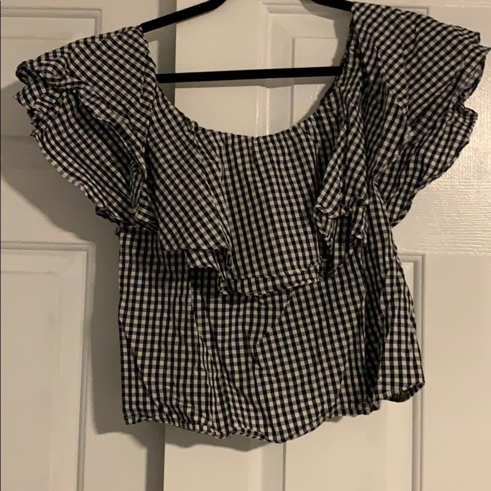 Ruffle top gingham shirt